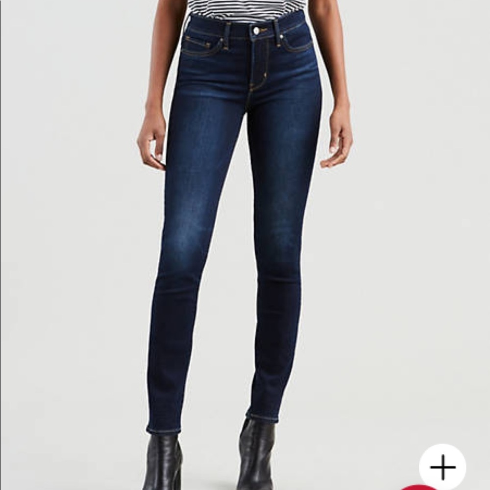 Levi’s 311 shaping jeans